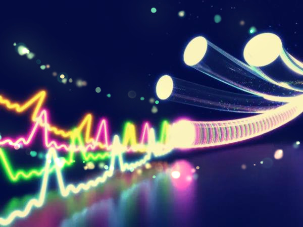 運(yùn)營(yíng)商千兆網(wǎng)絡(luò)全面普及指日可待嗎？光纖光纜行業(yè)保持高度景氣